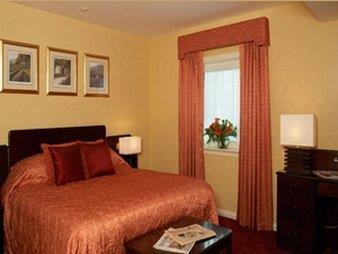 Hotel Park View Court Service